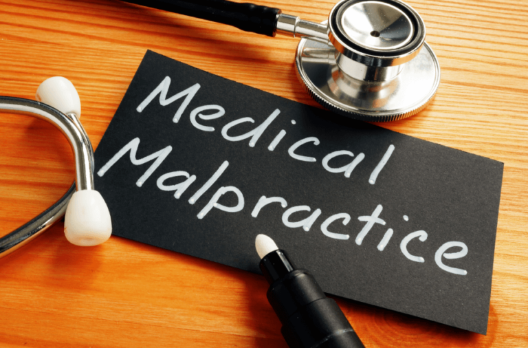 Difference Between Medical Malpractice and Negligence