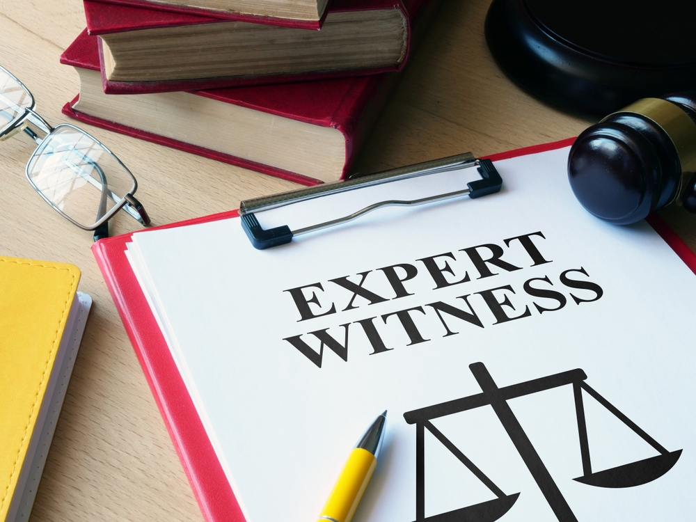 Expert witness in medical malpractice case